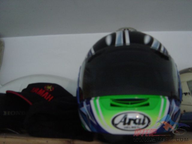 湖南常德 05大眼 ARAI   2500元