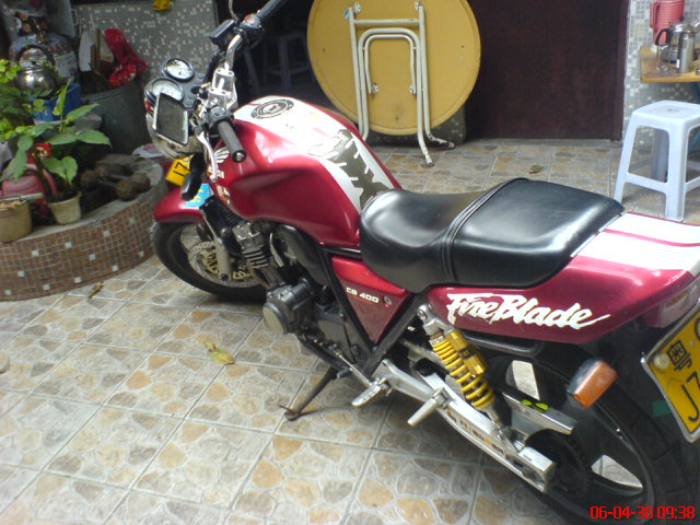阳江卖94-CB400一台.(可换车)8800元。