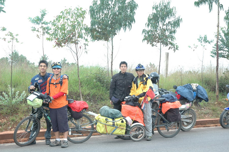 G1X04iCL.jpg