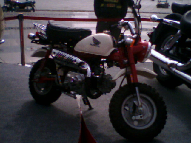 大排量SHADOW750及本田金翼登陆增城