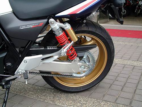 我反新后的车车《CB400》
