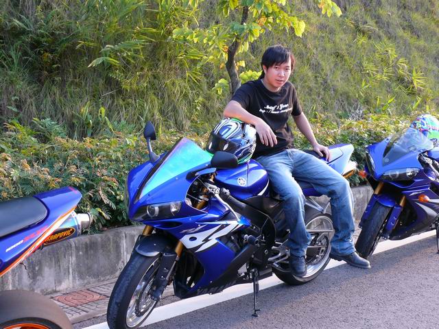 新英的兄弟们爽劈帽峰山