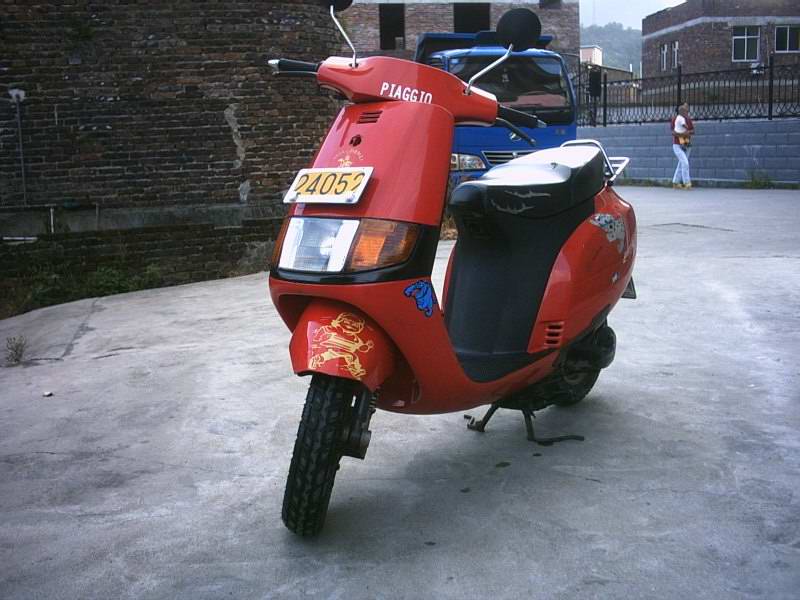 卖一部意大利踏板车