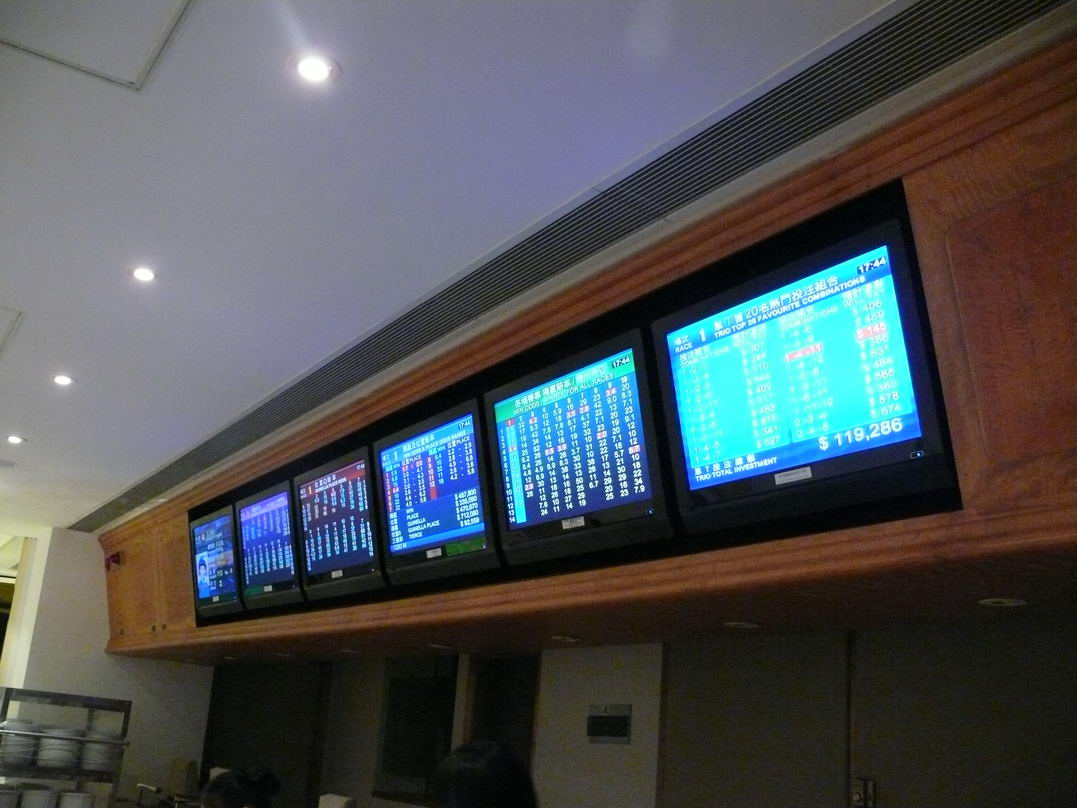 中国CSBk超级摩托车赛凌肯车手叮当结婚典礼