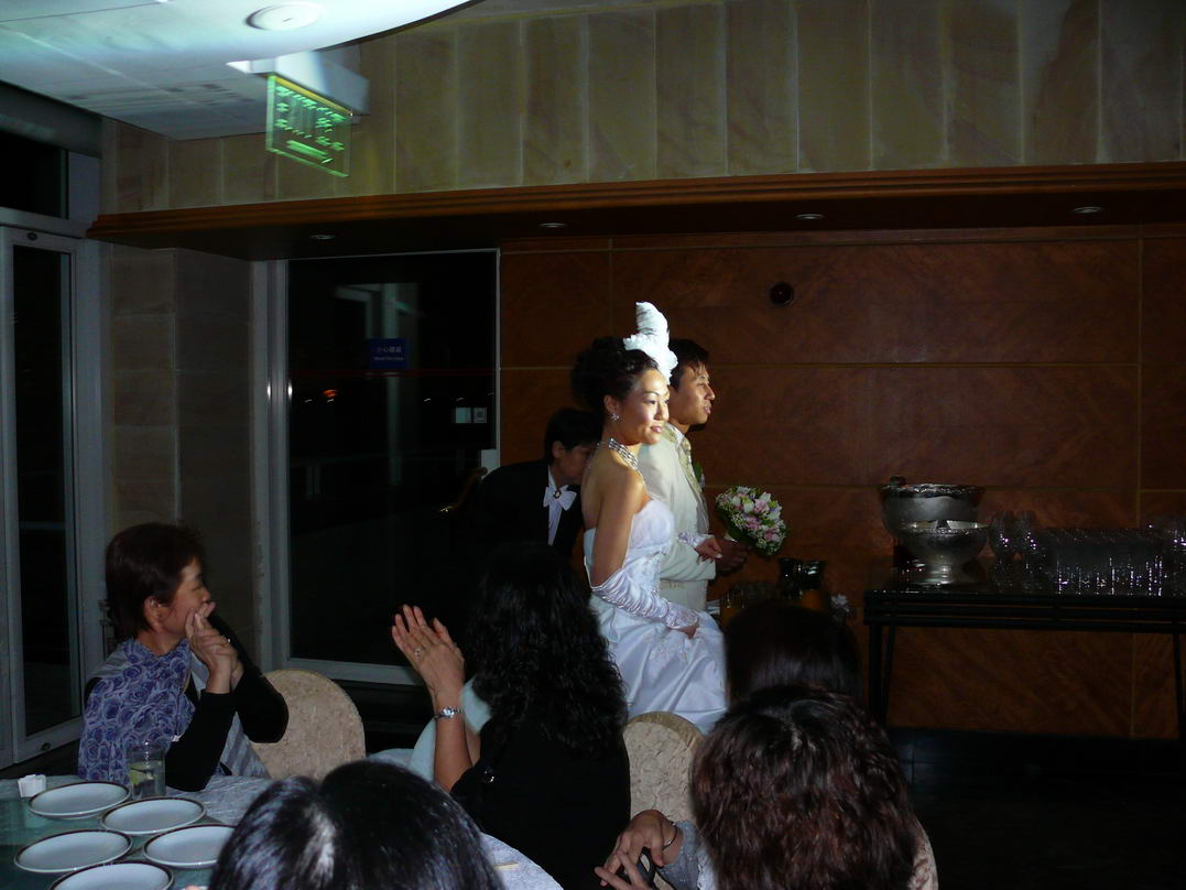 中国CSBk超级摩托车赛凌肯车手叮当结婚典礼