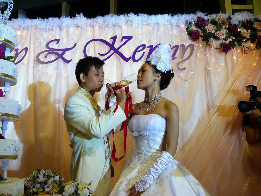 中国CSBk超级摩托车赛凌肯车手叮当结婚典礼