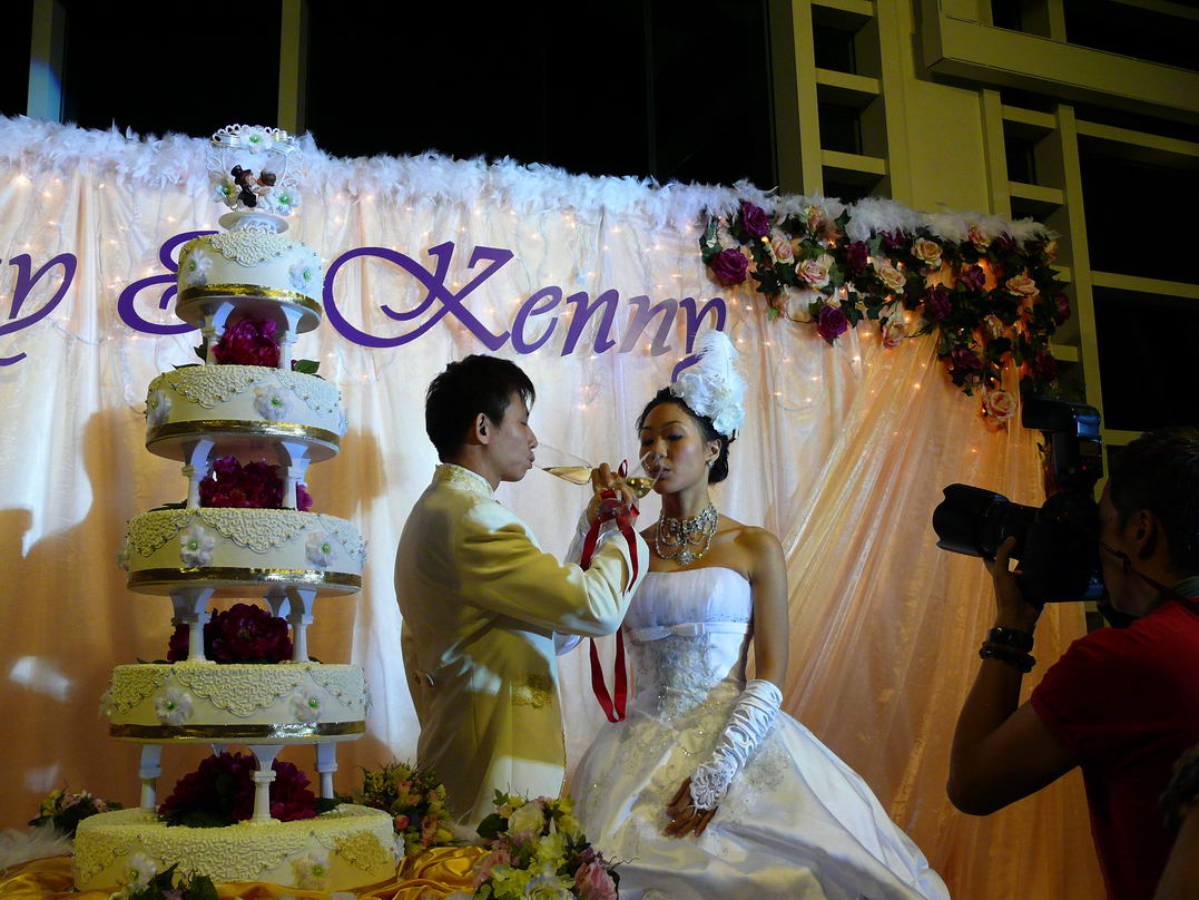 中国CSBk超级摩托车赛凌肯车手叮当结婚典礼