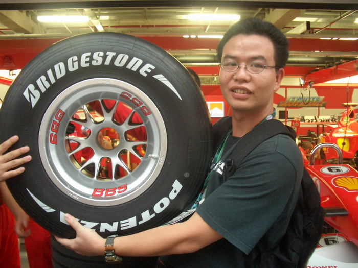 2006年上海F1超夢幻觀賽之旅——坐在法拉利的頭上送別七冠車王舒馬赫！