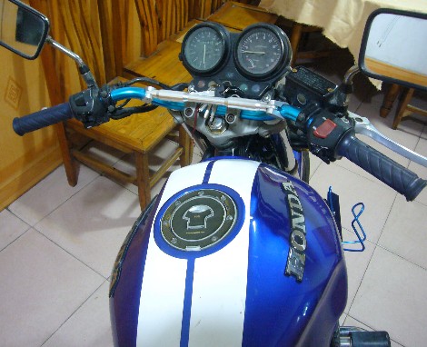 广东    鹤山     出售有档有审精神CB400.可换大包大排车.ZXR.２９期.35期