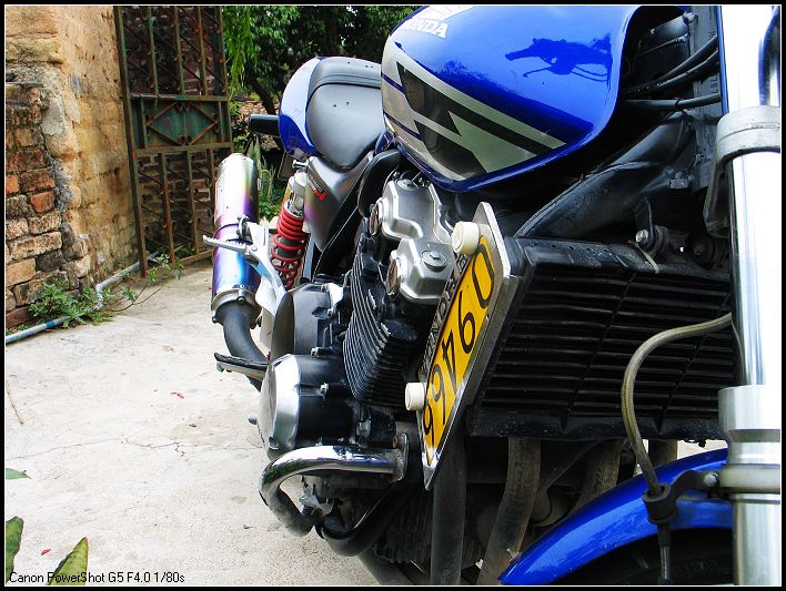 [求助]本人的蓝色CB400VTEC1刚才被偷请各大车友留意