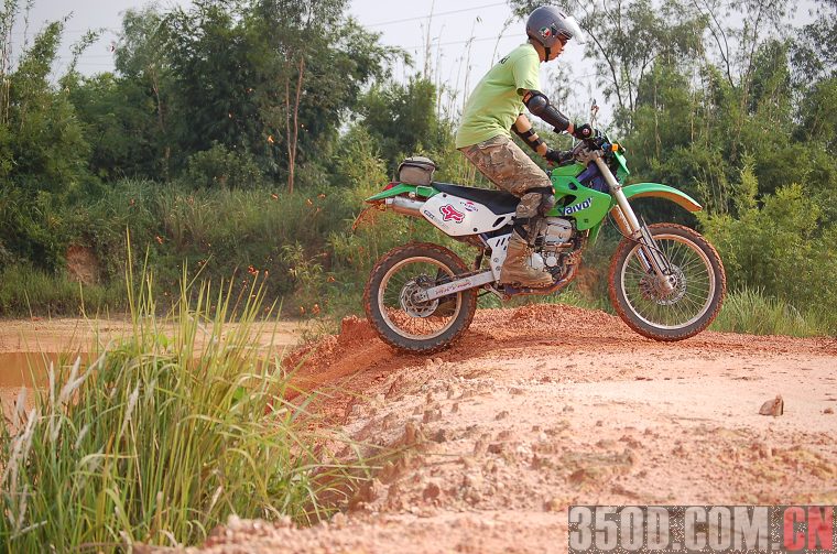 开平果汁11800元卖KLX250越野车一台(带牌有审),换专业越野