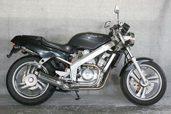 广东梅州小郭 诚心求购精神本田BROS400