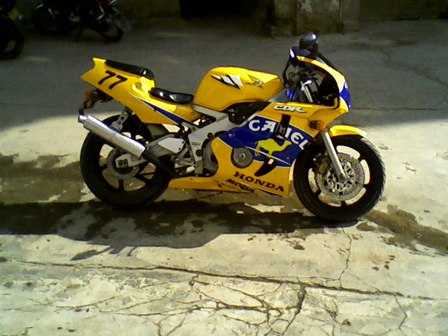 贵州遵义   告别摩托 诚心卖车 本田CBR 29  贵州遵义