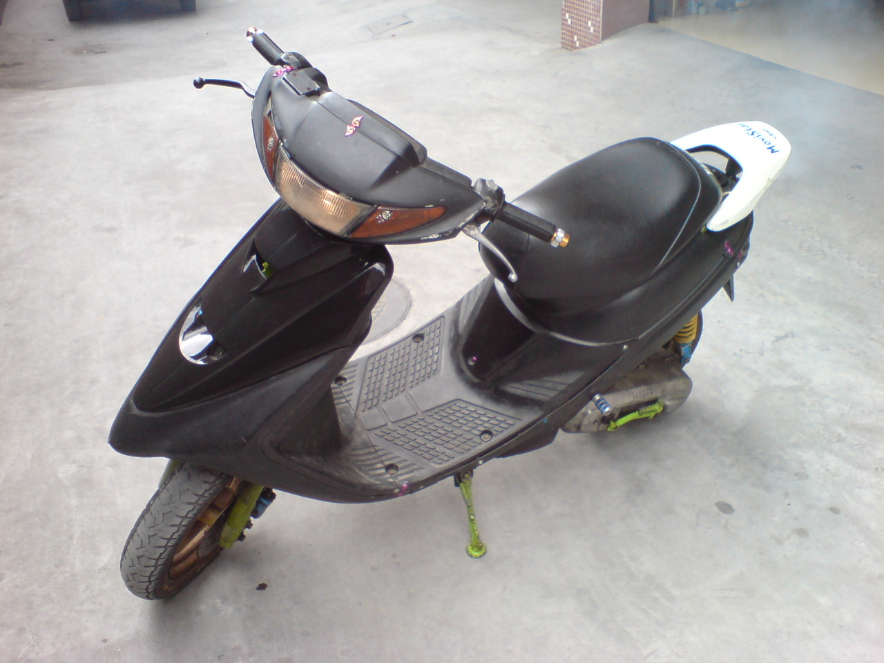 东莞出售1700元JOG