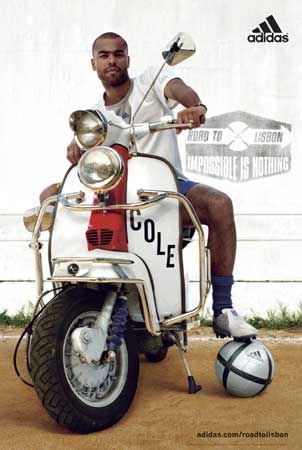 山东菏泽市----意大利铁壳vespa  px125e  纪念版----10000左右