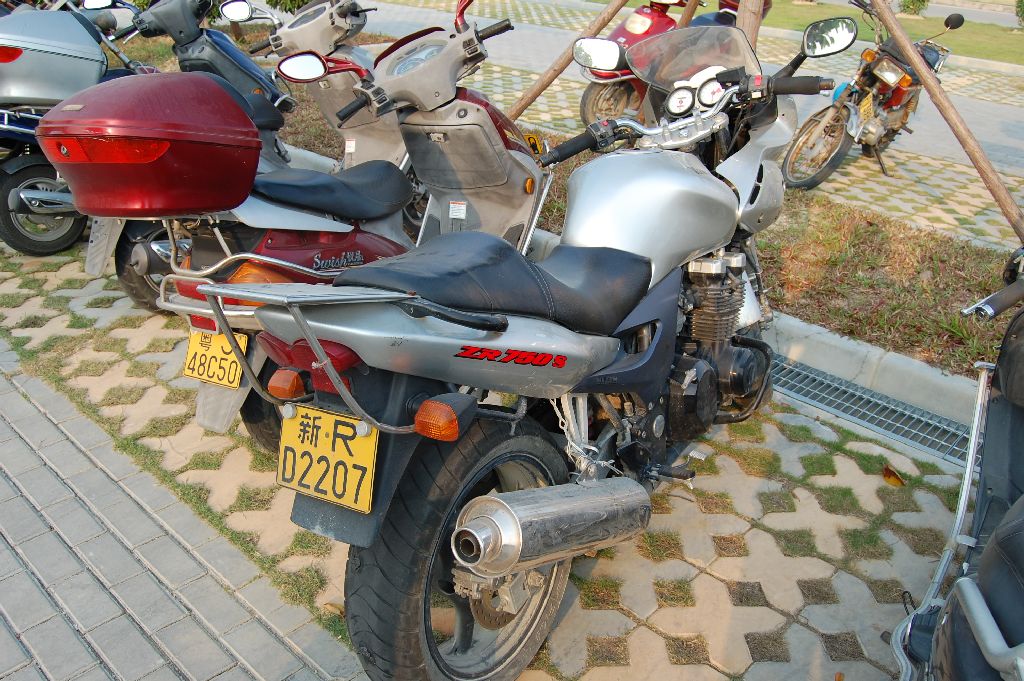 ACc5Dpym.jpg