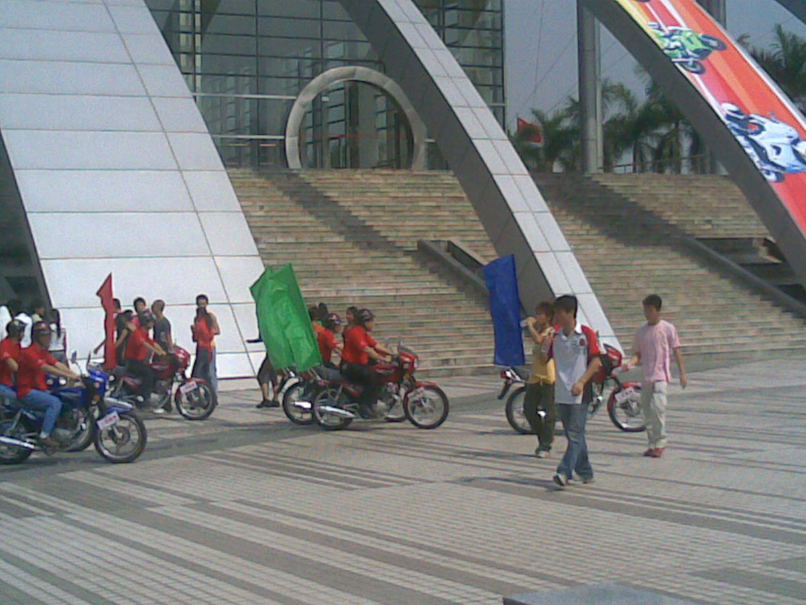 2007中国江门摩托车博览会排练