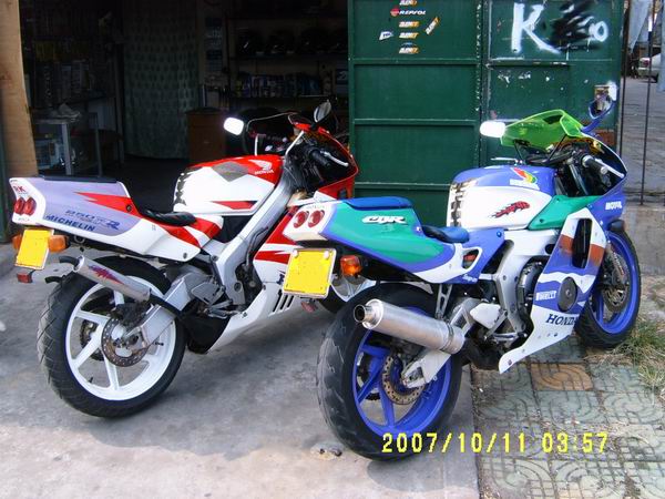 广东湛江代友出售PGM3和CBR22,一共12500元.