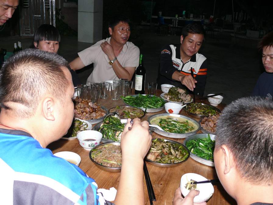 西冲聚会，晚餐、卡拉OK篇