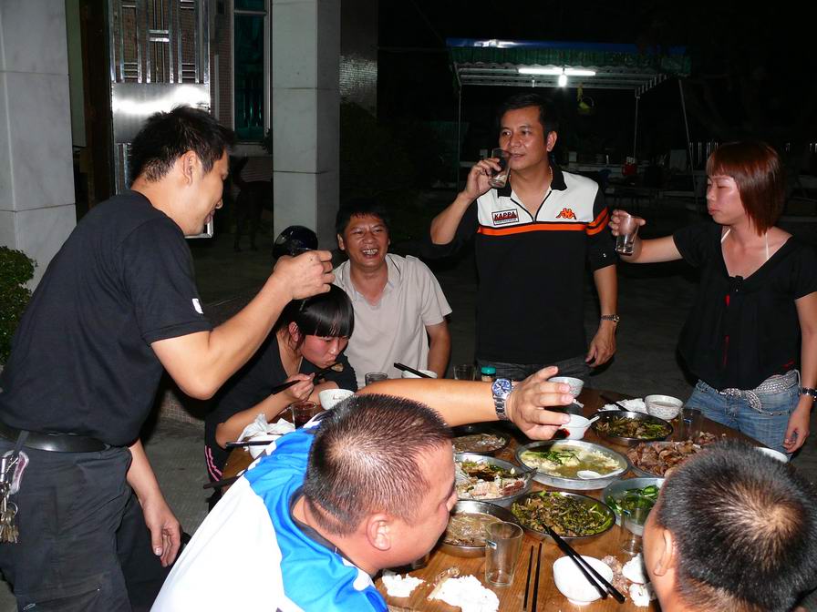 西冲聚会，晚餐、卡拉OK篇