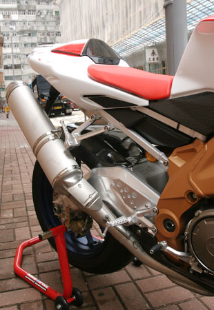 全球限量300台Aprilia Tuono 1000 R