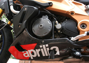 全球限量300台Aprilia Tuono 1000 R