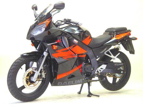 DAELIM ROADWIN-R 125cc ２００７年