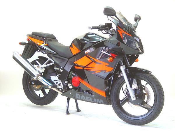 DAELIM ROADWIN-R 125cc ２００７年