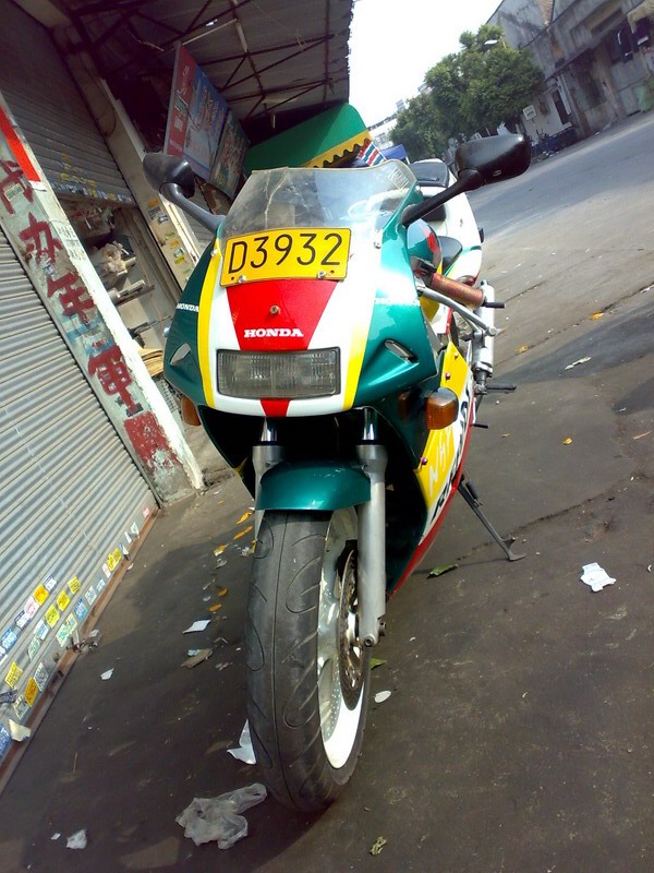 佛山地区代友出售精神 Honda P3 一台,7800可小刀