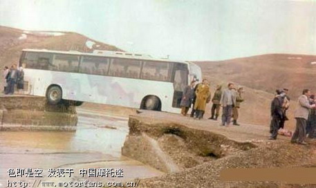 搞笑也离奇的车祸