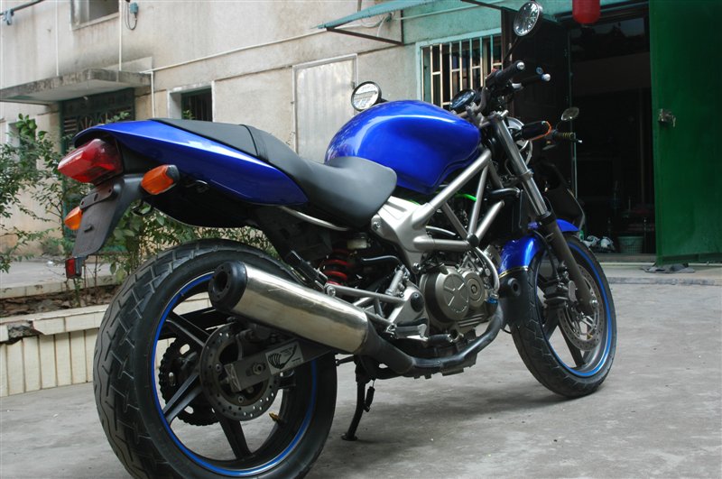 湖南郴州代友出售98VTR250