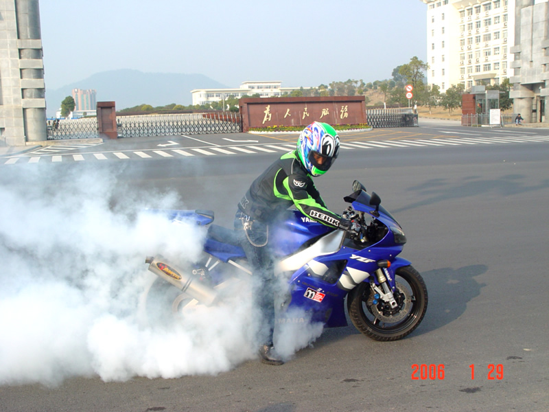 湖北黄石出售意大利CAGIVA 1000cc 猛禽43000