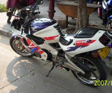 中山代友出售ZX-9R和CBR29