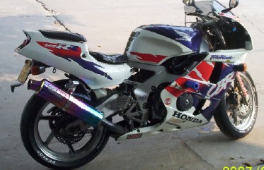 中山代友出售ZX-9R和CBR29