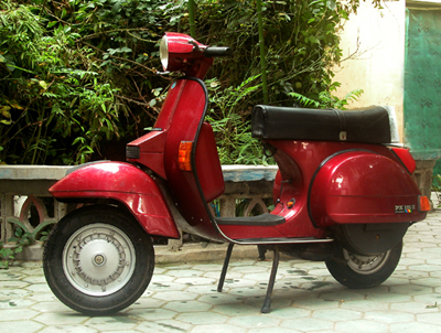 山东省菏泽市转让铁壳vespa px125e 一万元