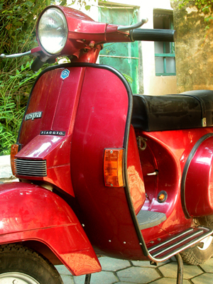 山东省菏泽市转让铁壳vespa px125e 一万元