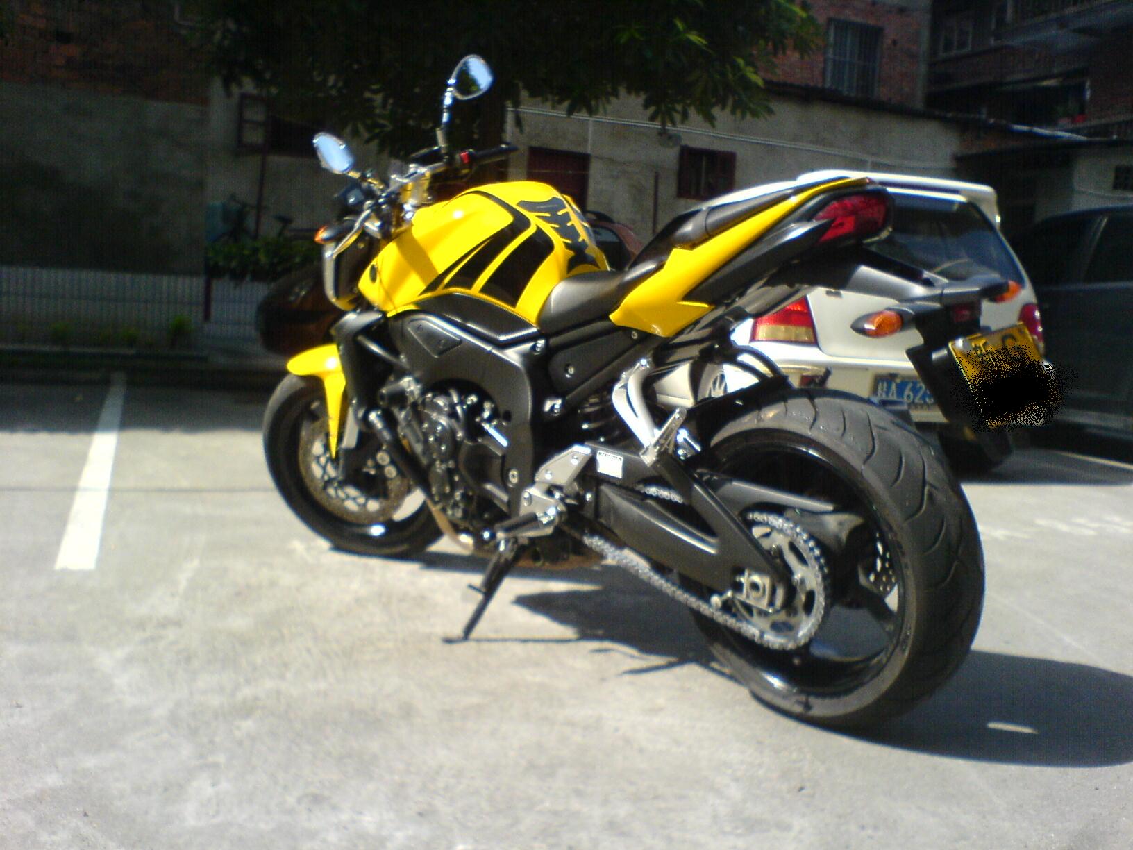 代友卖一台06年的FZ1N