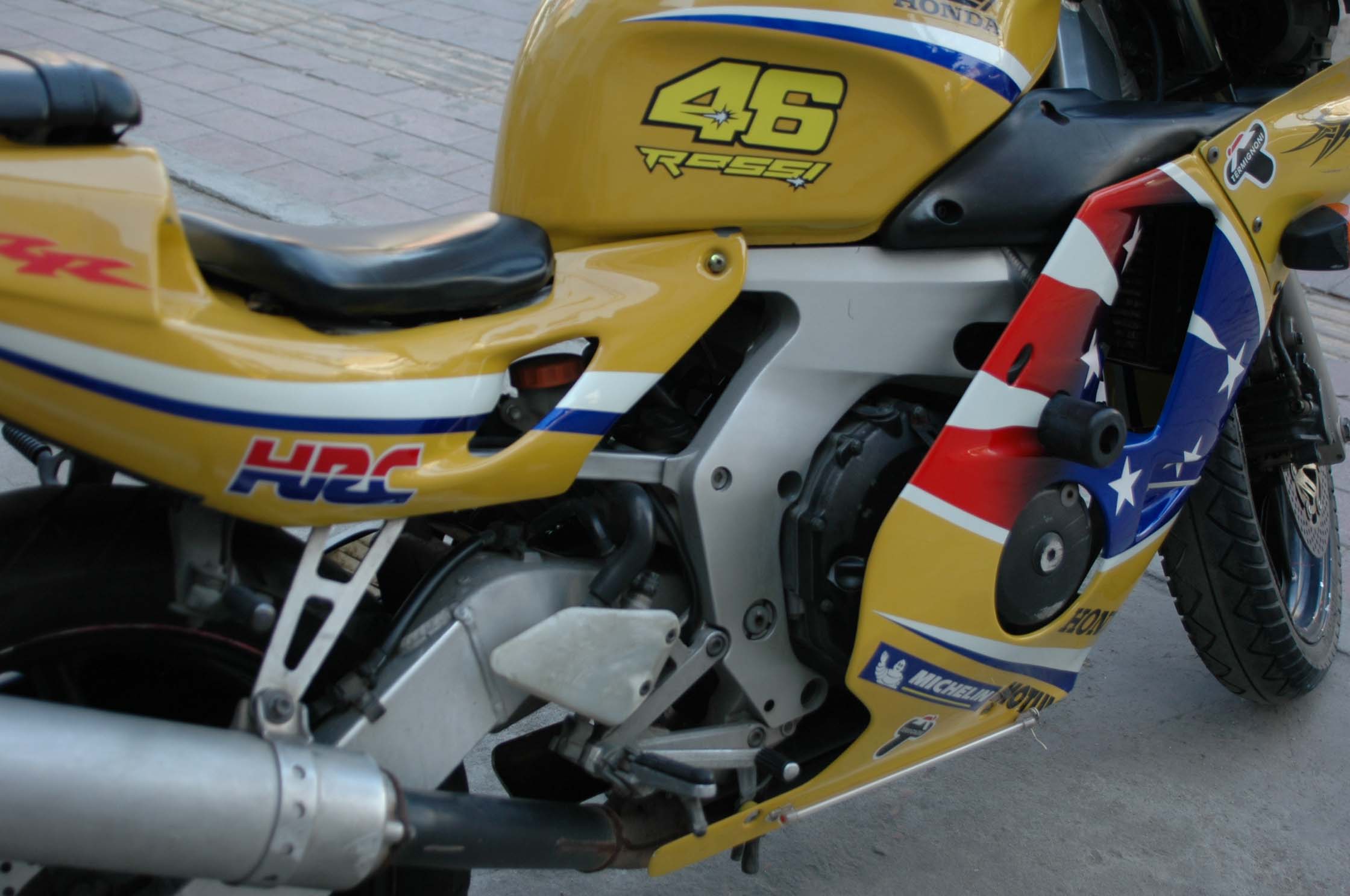 广州市海珠区大塘急转CBR250超靓车