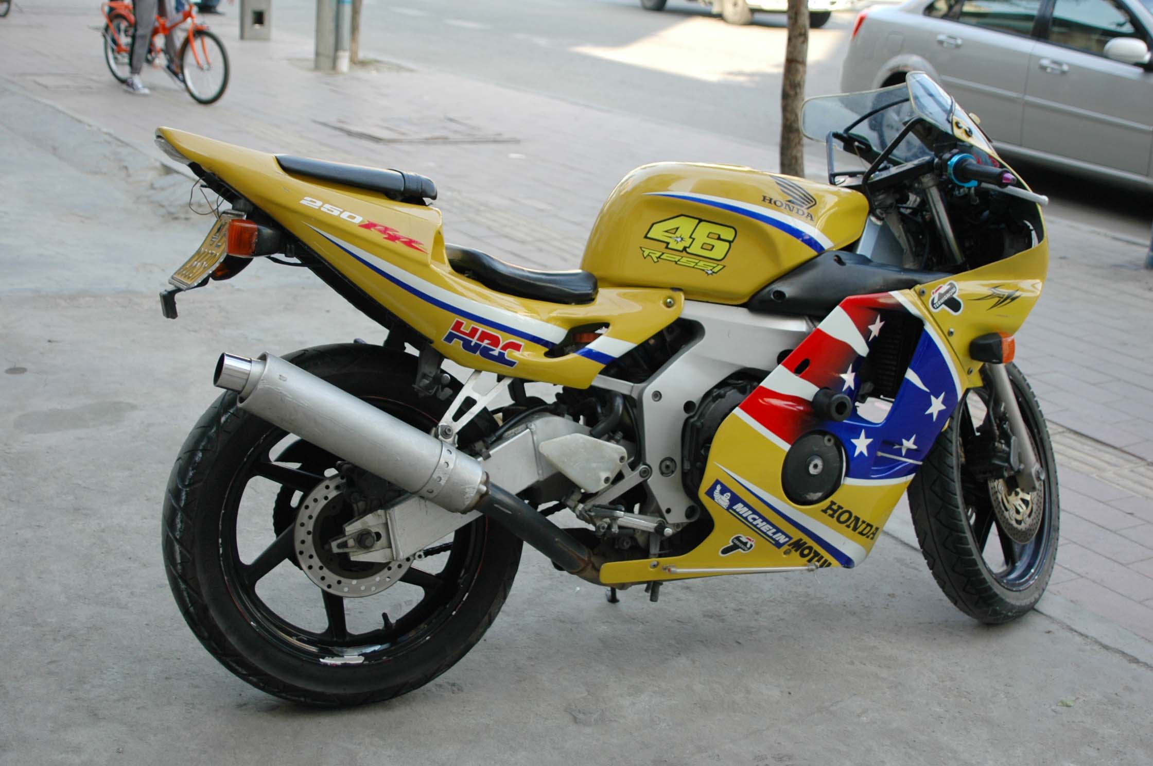 广州市海珠区大塘急转CBR250超靓车