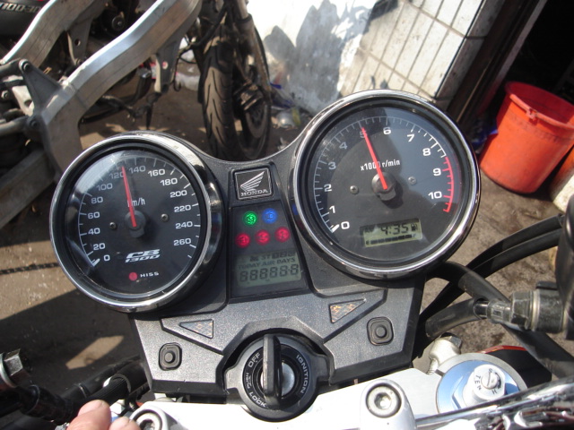 浙江义乌４W8出售０５CB1300