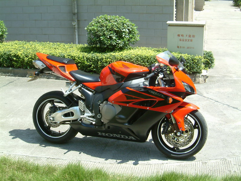 湖南郴州卖05欧版CBR-1000RR   6万2