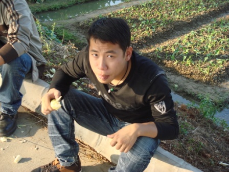 出游~新鲜床边拗