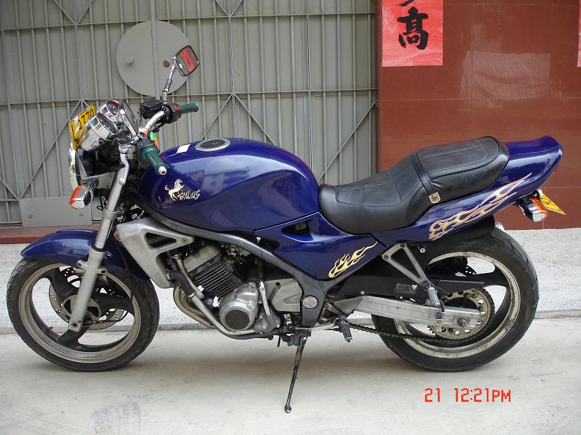 广东恩平一口价出售94款CB400 8600元 川奇宝马 4600元