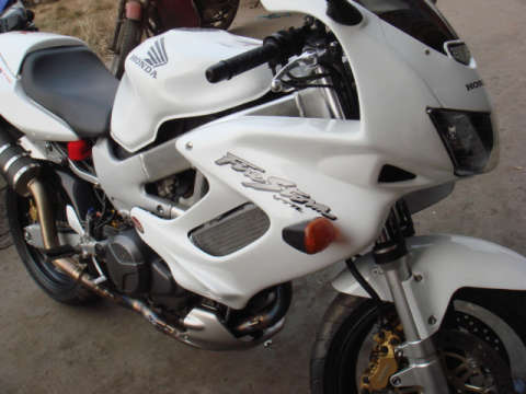 湖南出售98vtr1000