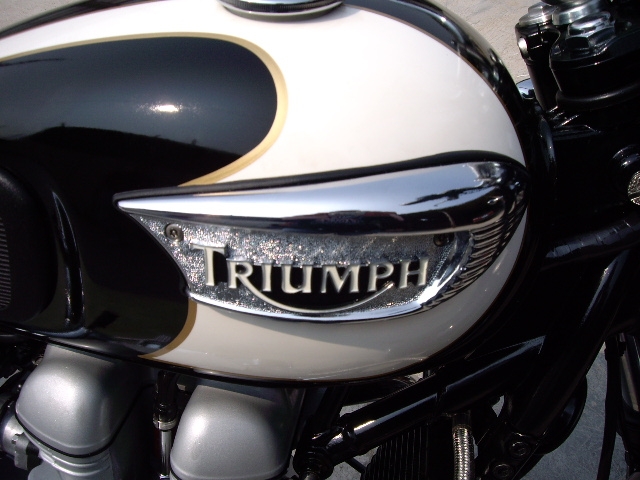 求购；凯旋bonneville.t100