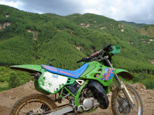 代斗门车友转让精神川崎KDX125越野一台,5800元可刀
