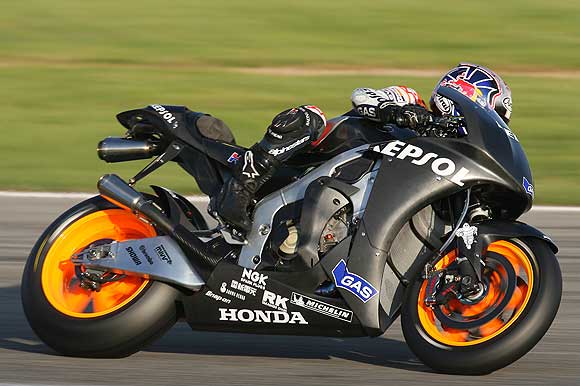 08  MOTO GP  备战试车