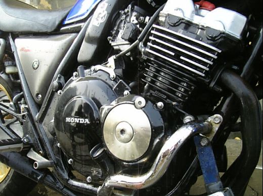 江苏常州转让97和98CB400各一辆!