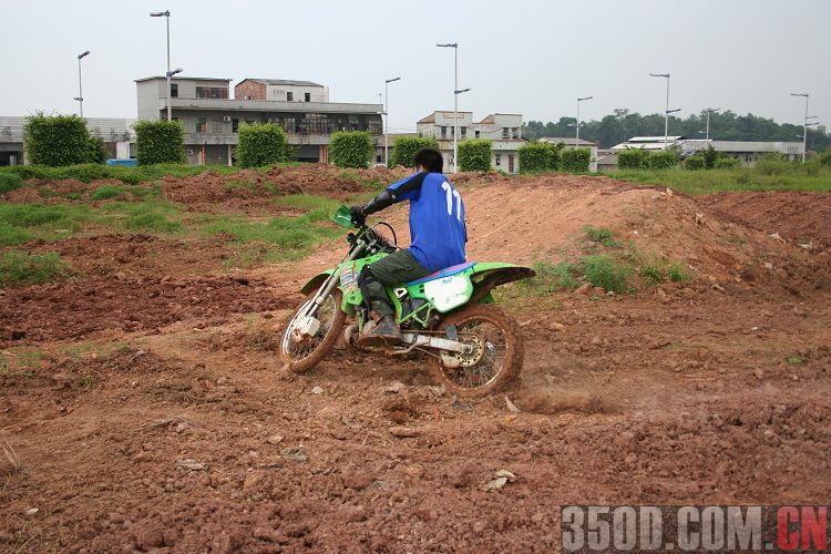 代斗门车友转让精神川崎KDX125越野一台,5800元可刀