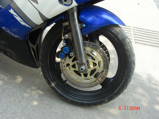 桂林卖YAMAHA 00年的R6